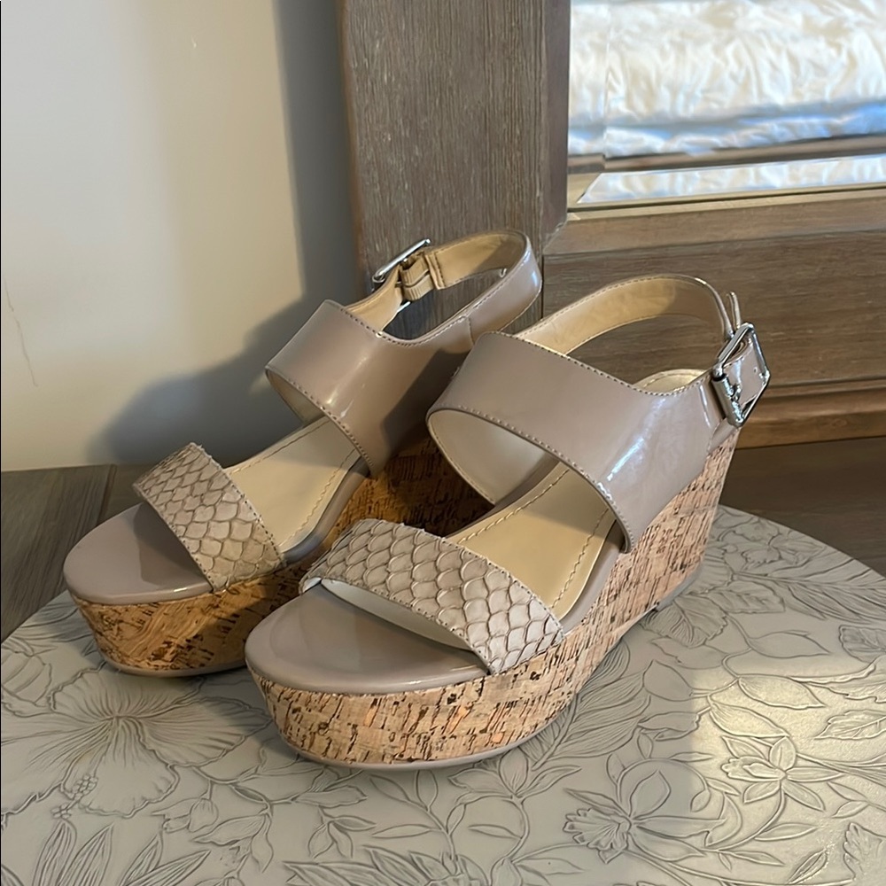 Calvin Klein Lorianne Women's Beige Wedge Sandals size 6.5